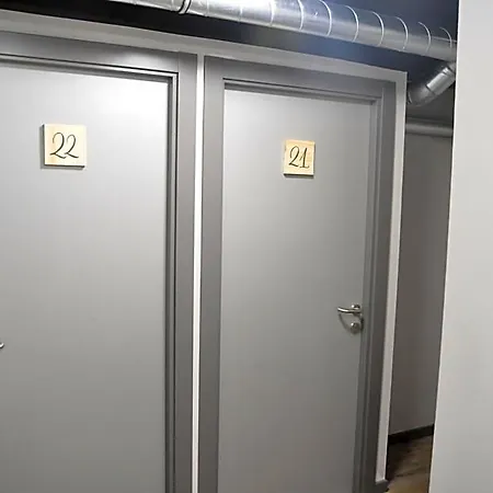 Хостел Quartier Casco Viejo Більбао